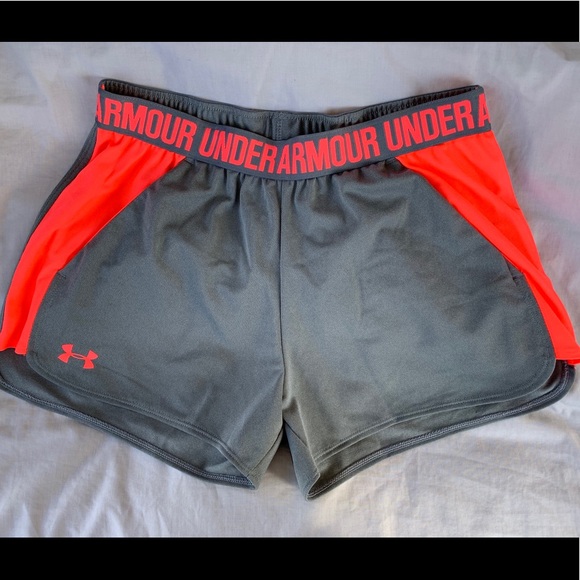 Under Armour Pants - 🏋🏼‍♀️ Under armour loose fitted shorts